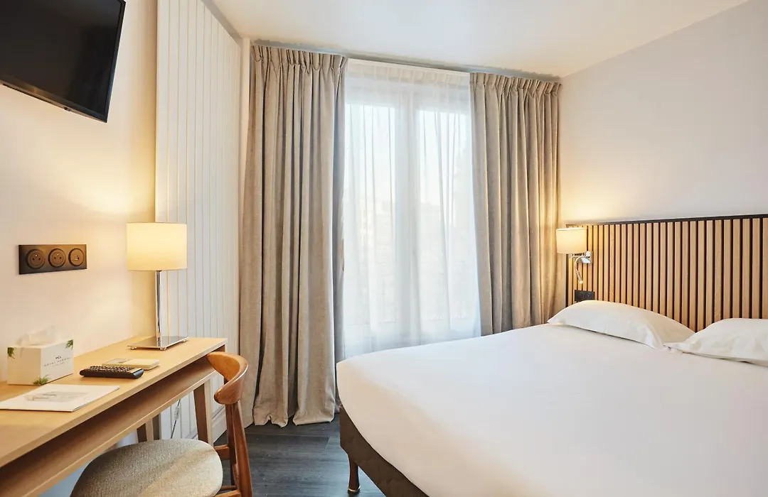 Hotel Gabriel Issy Paris-1